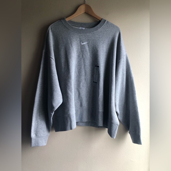 Nike Sweaters - NEW Nike Women’s Grey Pullover Drop Shoulder Sweater 2X